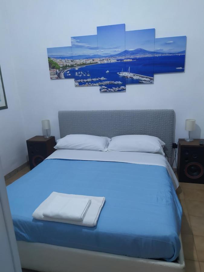 Monolocale Bed and Breakfast Neapel Exteriör bild